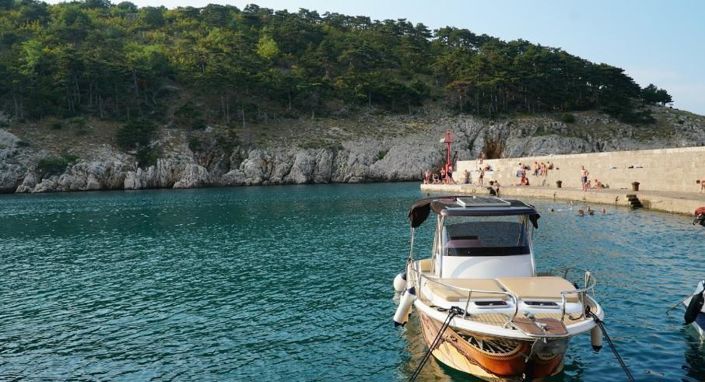 Image No.17-3 Bed Property for sale