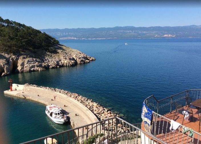 Image No.8-3 Bed Property for sale