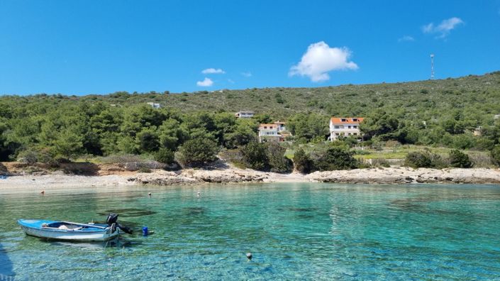 Image No.22-3 Bed Property for sale