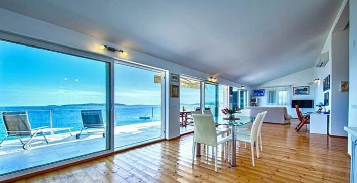 Image No.13-4 Bed Property for sale