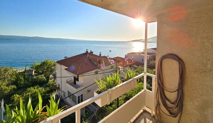 Image No.4-4 Bed Property for sale