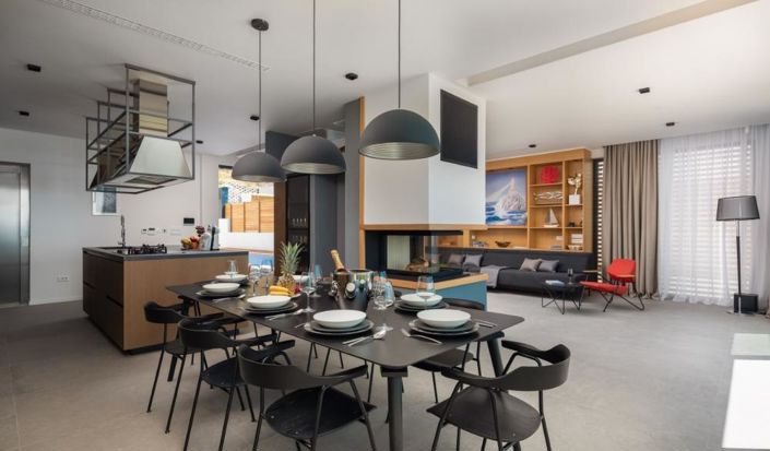 Image No.19-3 Bed Property for sale