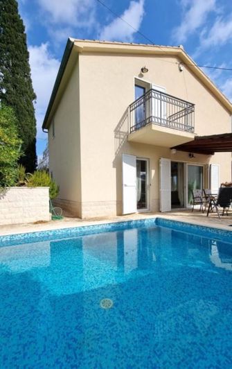 Image No.1-3 Bed Property for sale