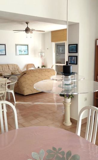 Image No.6-6 Bed Property for sale