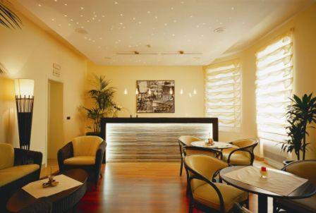 Image No.8-15 Bed Property for sale