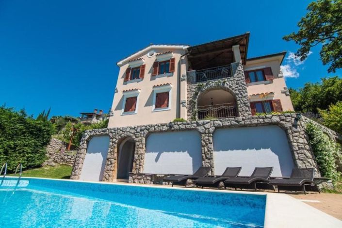 Image No.3-3 Bed Property for sale