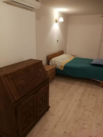 Image No.16-3 Bed Property for sale