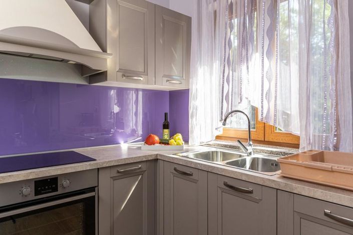 Image No.21-11 Bed Property for sale