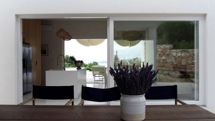 Image No.11-3 Bed Property for sale