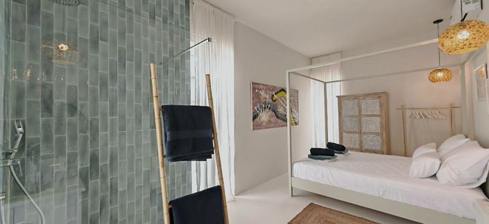 Image No.19-3 Bed Property for sale