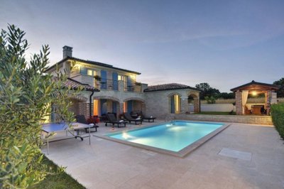 1 - Medulin, Property