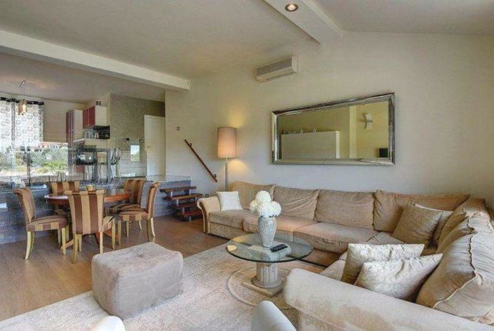 Image No.25-3 Bed Property for sale