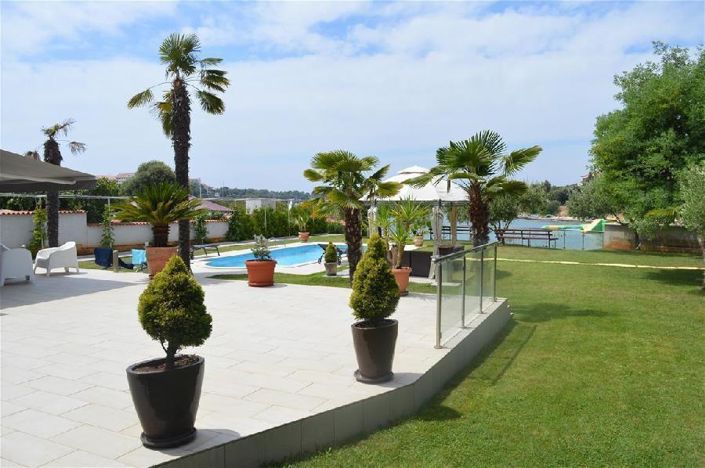 Image No.7-3 Bed Property for sale