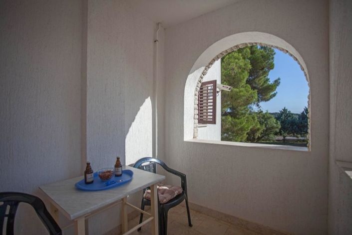 Image No.25-15 Bed Property for sale