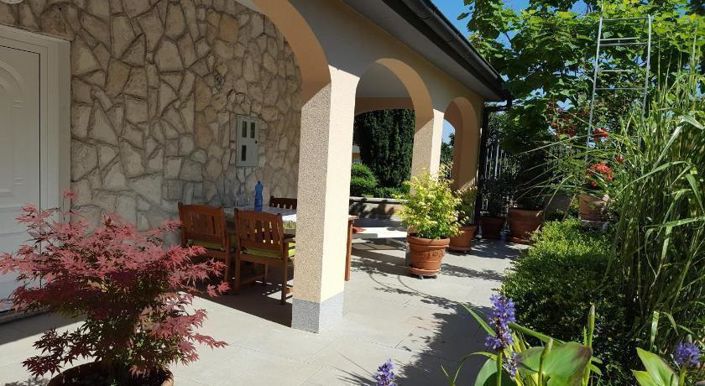 Image No.8-4 Bed Property for sale