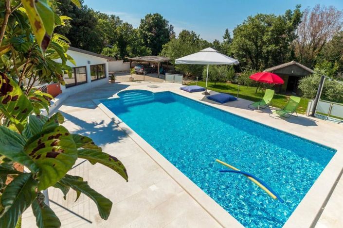 Image No.4-11 Bed Property for sale