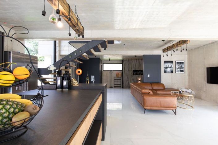 Image No.14-4 Bed Property for sale