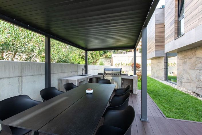 Image No.25-4 Bed Property for sale