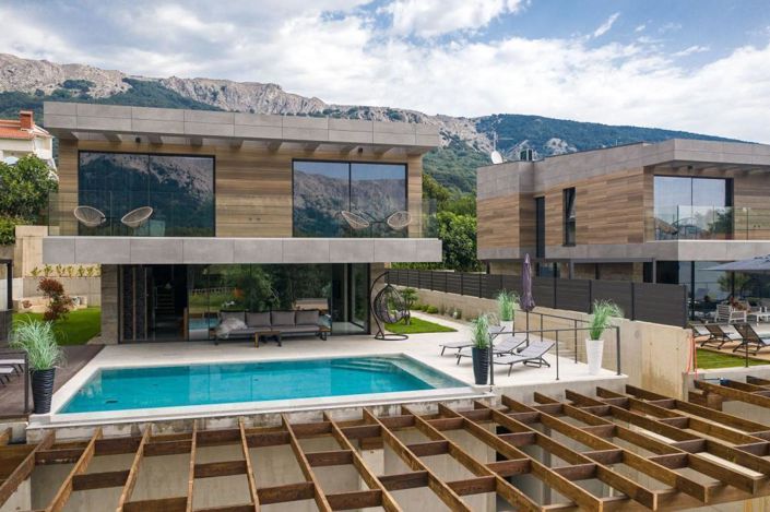 Image No.6-4 Bed Property for sale