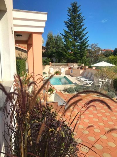 Image No.4-8 Bed Property for sale