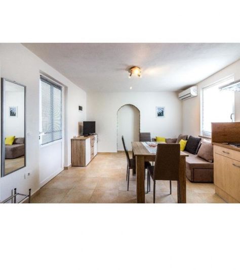 Image No.6-5 Bed Property for sale