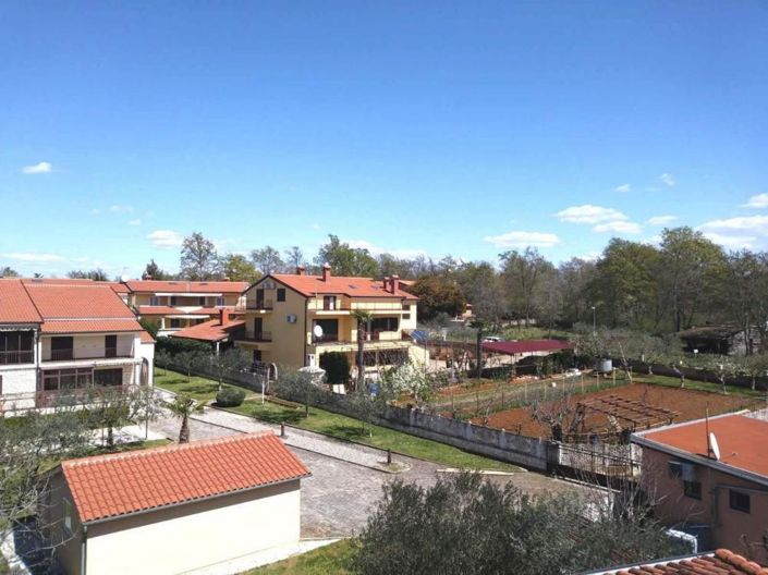 Image No.1-8 Bed Property for sale