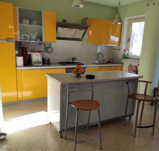 Image No.3-3 Bed Property for sale