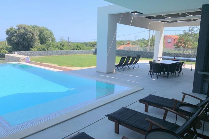 Image No.8-4 Bed Property for sale