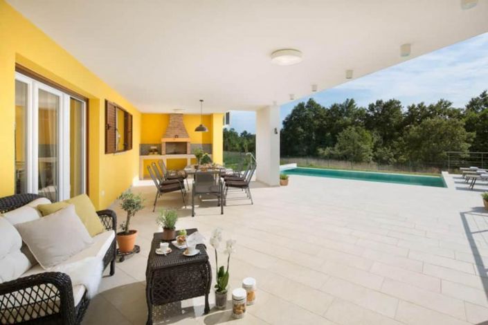 Image No.4-3 Bed Property for sale