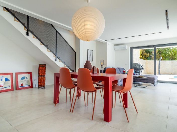 Image No.11-3 Bed Property for sale