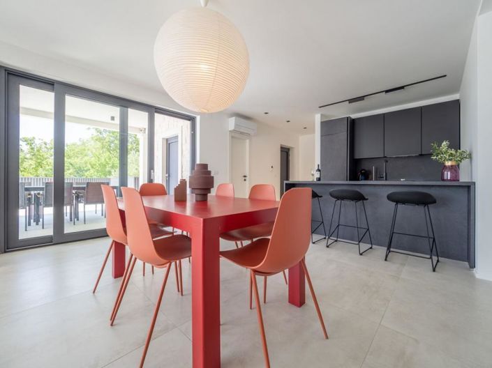 Image No.16-3 Bed Property for sale