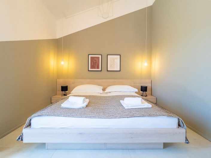 Image No.22-3 Bed Property for sale