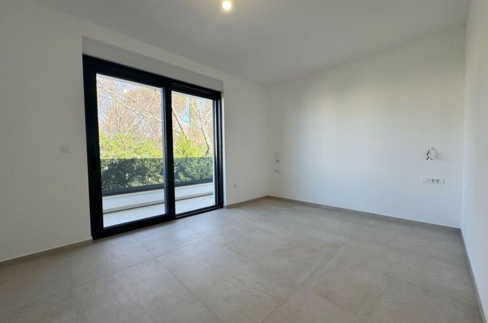 Image No.21-4 Bed Property for sale