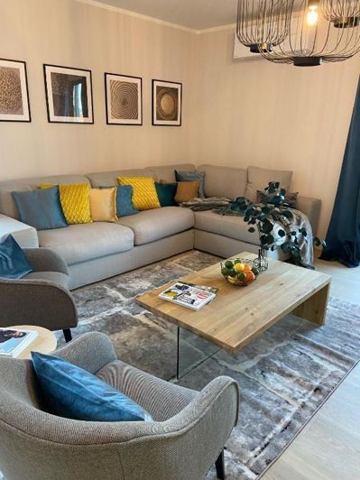 Image No.13-3 Bed Property for sale