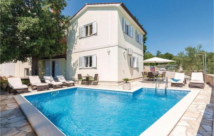 Image No.1-4 Bed Property for sale