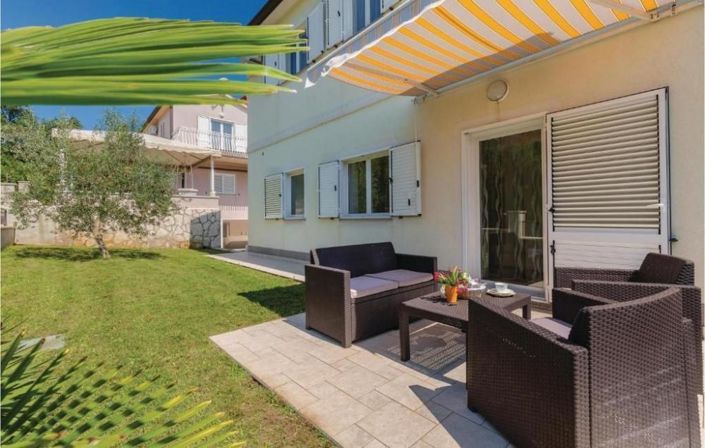 Image No.12-4 Bed Property for sale