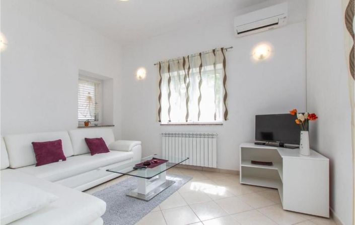 Image No.14-4 Bed Property for sale