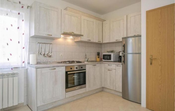 Image No.16-4 Bed Property for sale