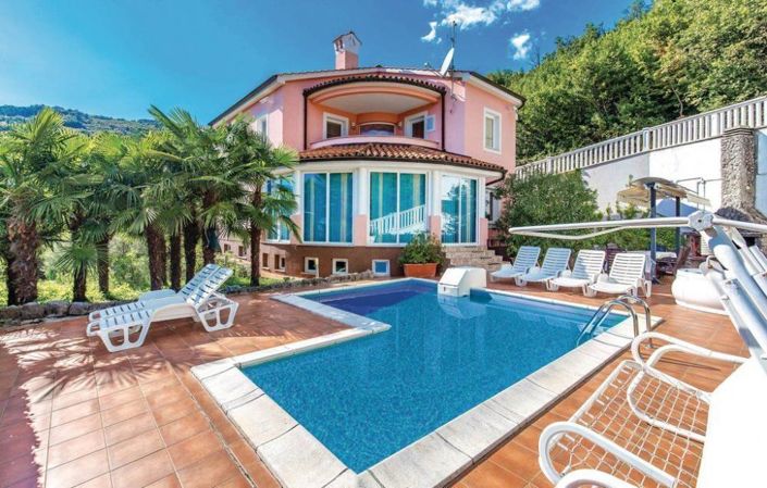 Image No.1-5 Bed Property for sale
