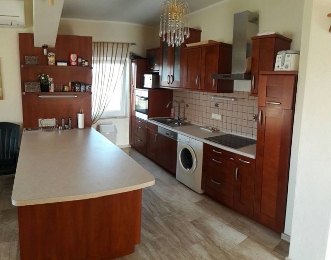 Image No.20-19 Bed Property for sale