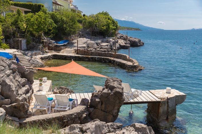 Image No.4-9 Bed Property for sale