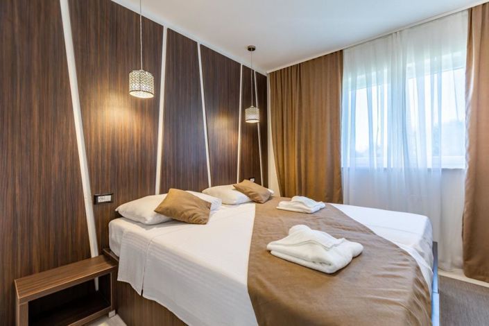 Image No.21-3 Bed Property for sale