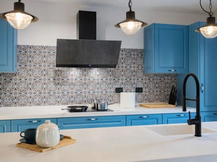 Image No.12-4 Bed Property for sale