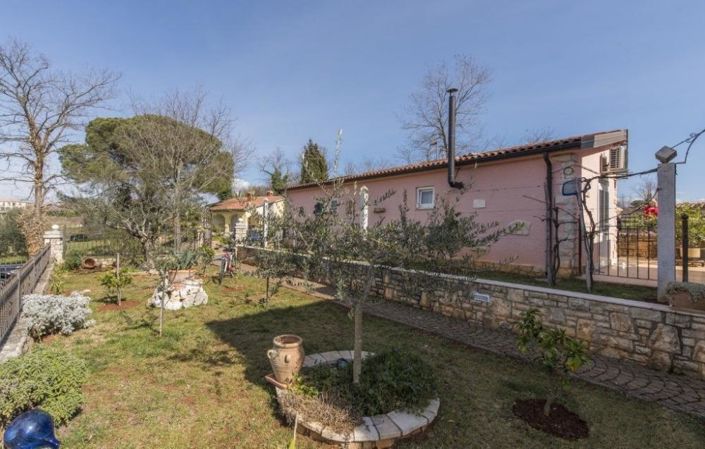 Image No.21-3 Bed Property for sale