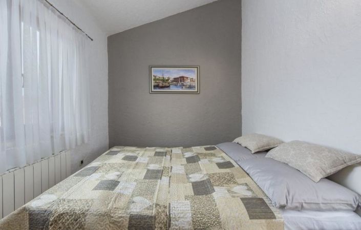 Image No.23-3 Bed Property for sale