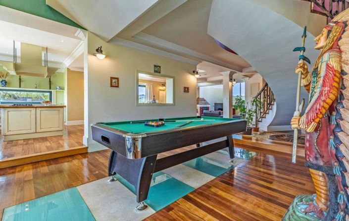 Image No.22-4 Bed Property for sale