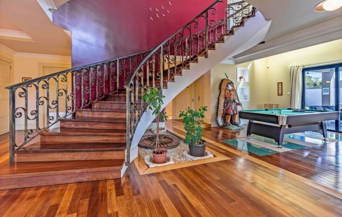 Image No.24-4 Bed Property for sale