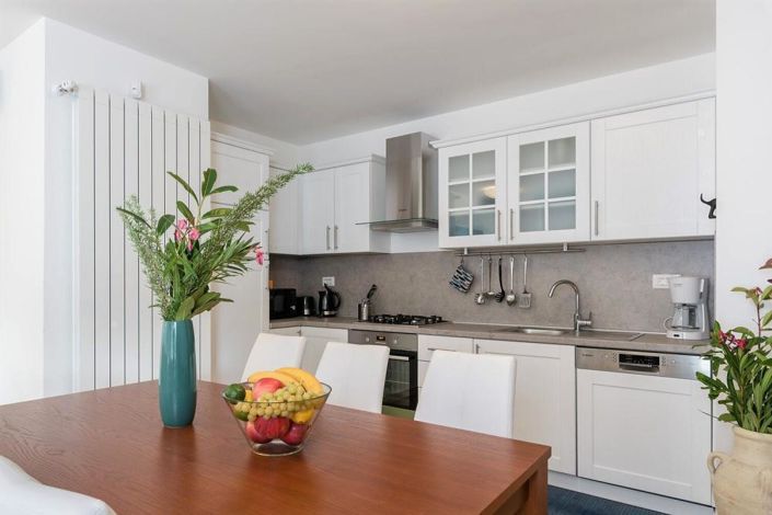 Image No.11-4 Bed Property for sale