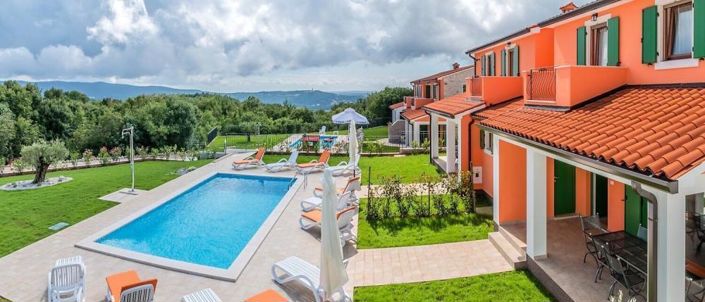 Image No.7-4 Bed Property for sale