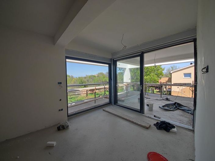 Image No.7-6 Bed Property for sale